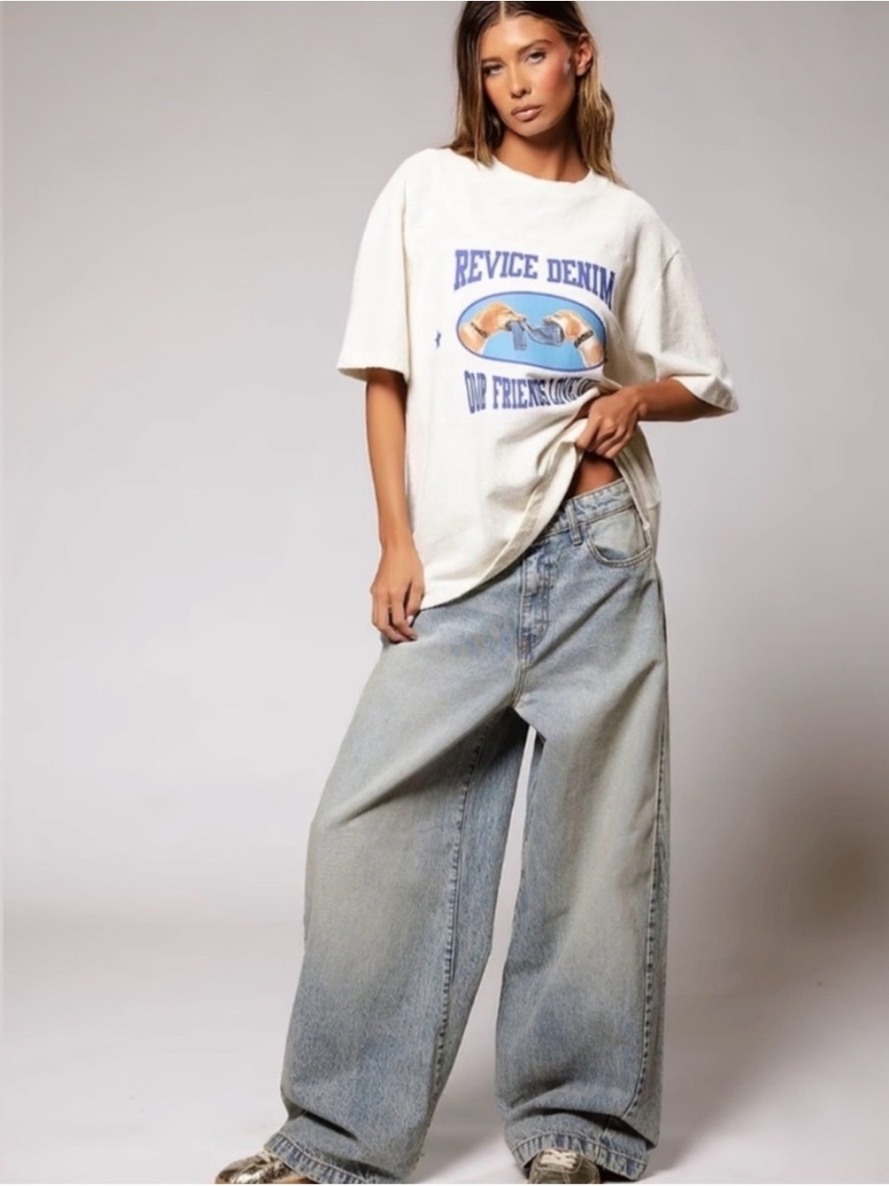 REVICE Empire Wide Leg Jeans in Mist Sz 23